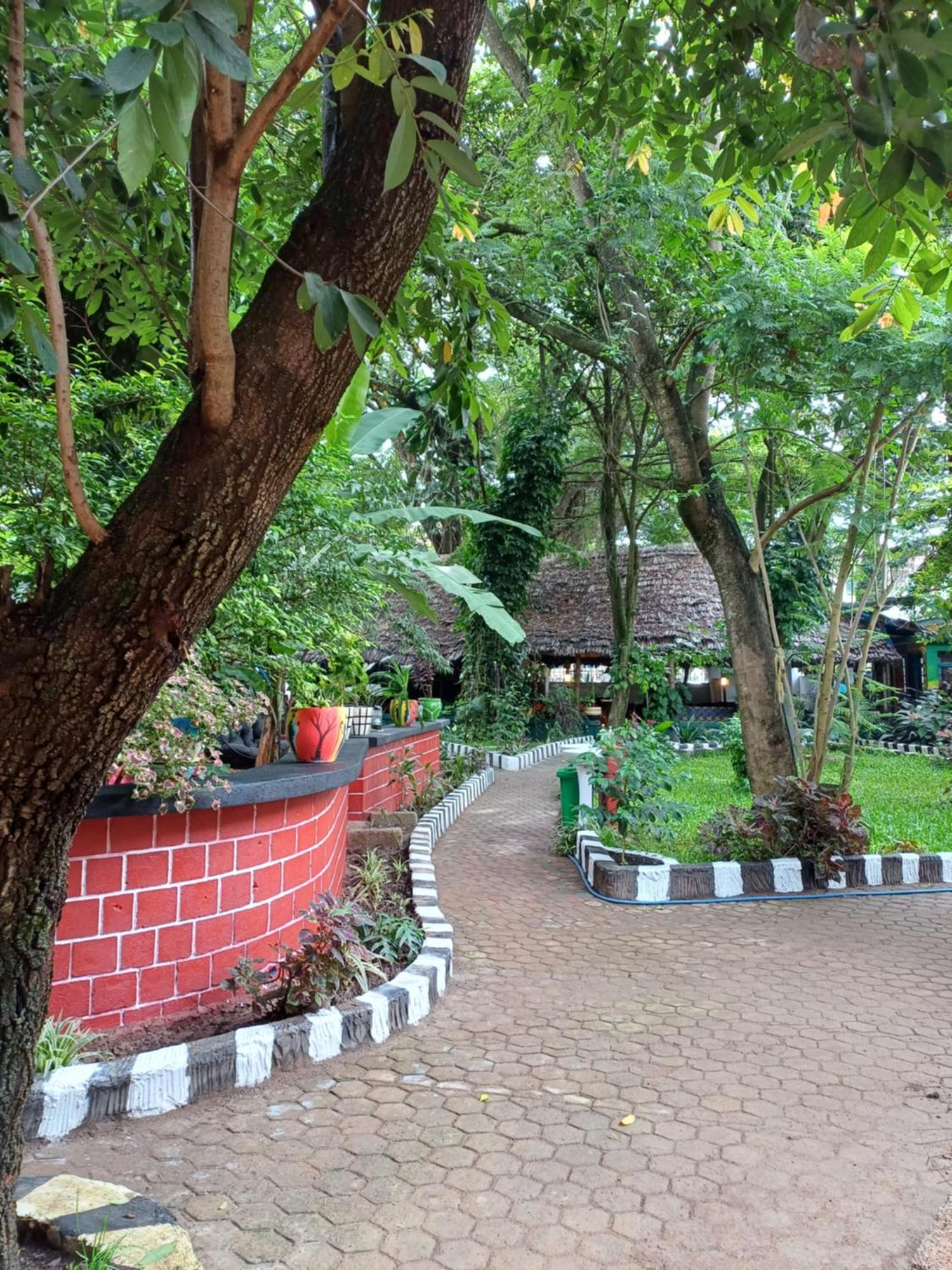 Ibrahim Garden Hostel Аруша Екстер'єр фото