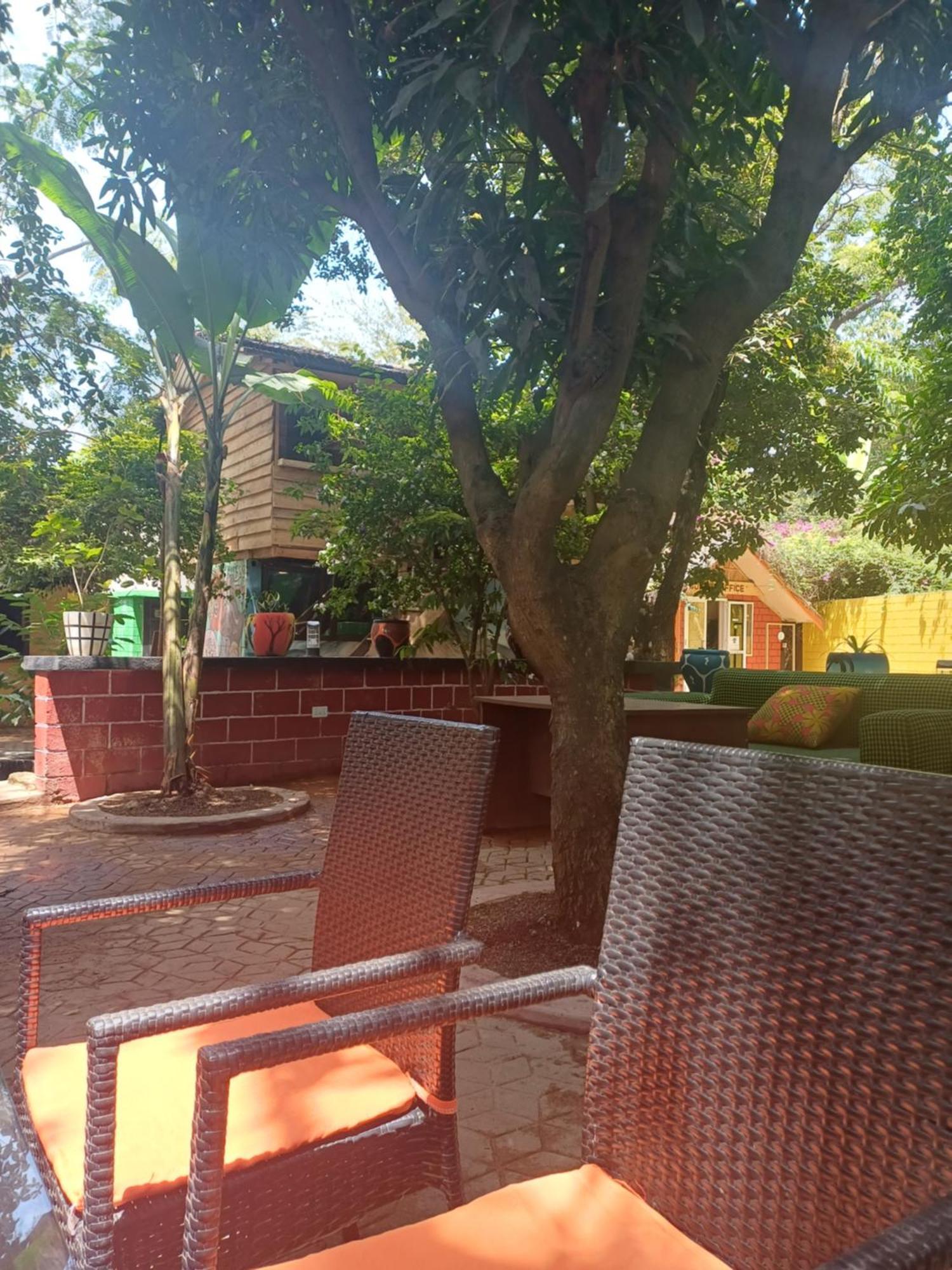 Ibrahim Garden Hostel Аруша Екстер'єр фото